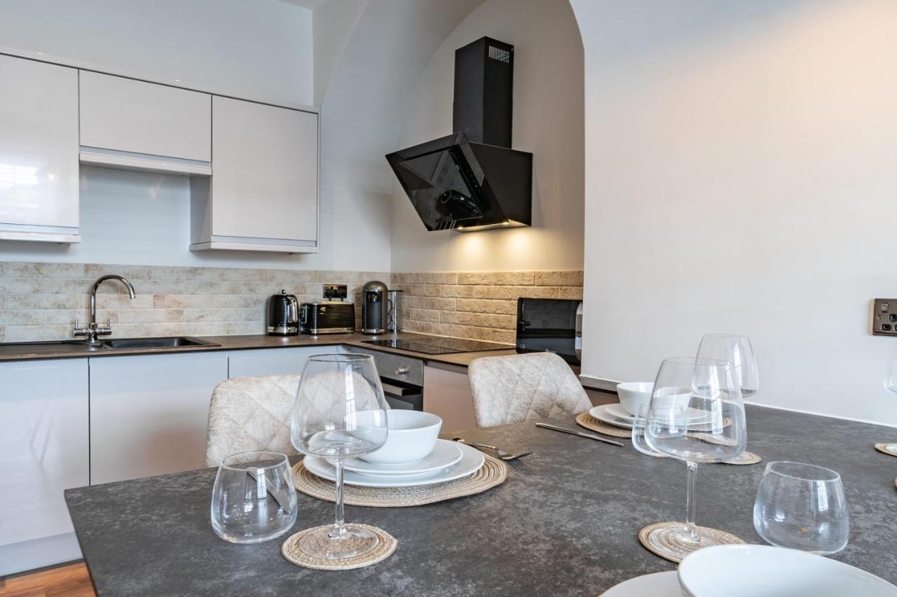 Watergate Penthouse - New 2 Bed Luxury Apartment In City Centre Chester Exteriör bild
