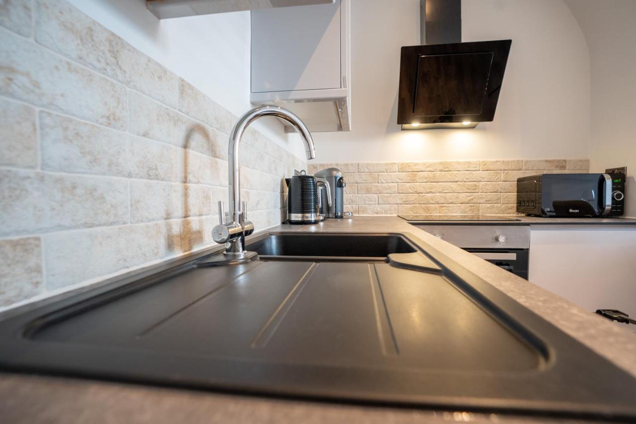 Watergate Penthouse - New 2 Bed Luxury Apartment In City Centre Chester Exteriör bild