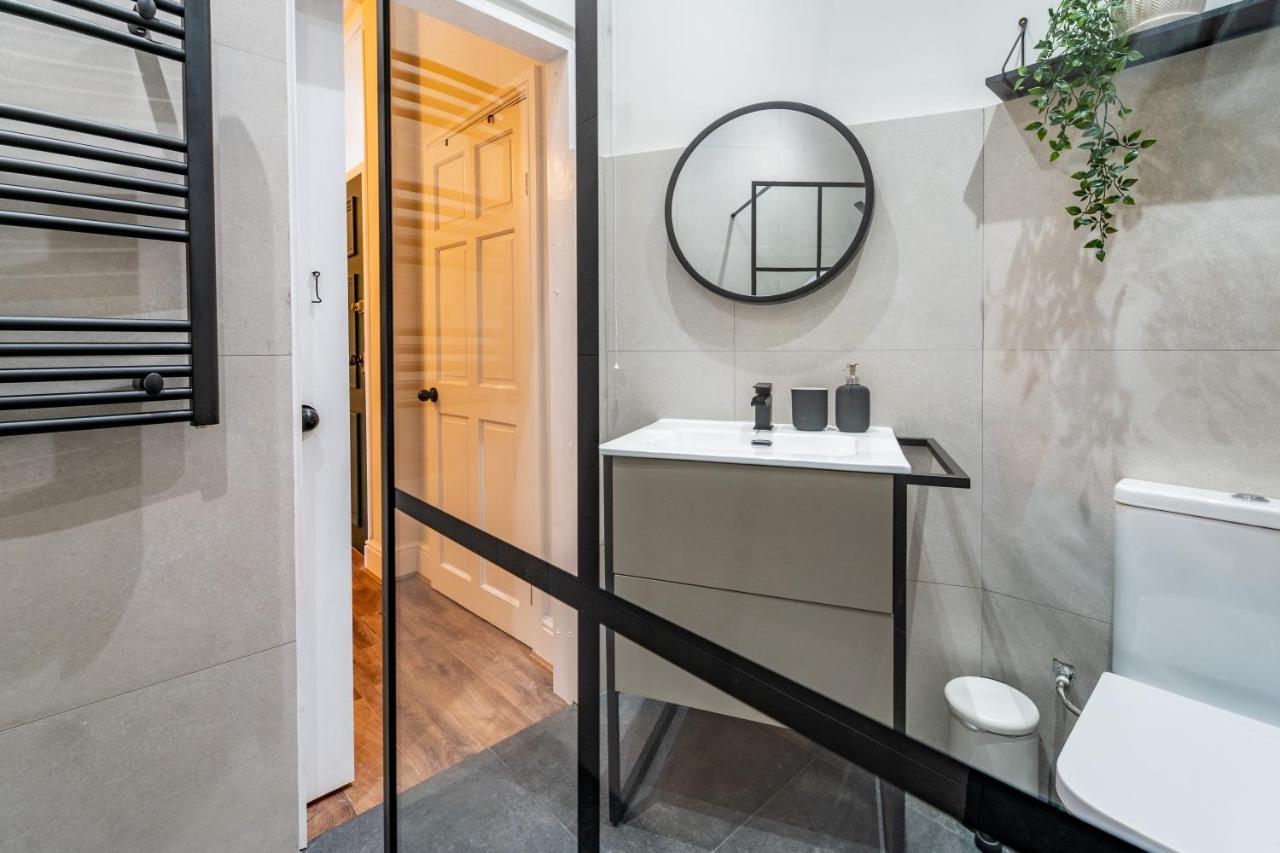 Watergate Penthouse - New 2 Bed Luxury Apartment In City Centre Chester Exteriör bild